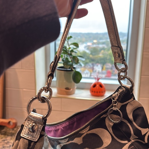 Coach Purse - Picture 5 of 8